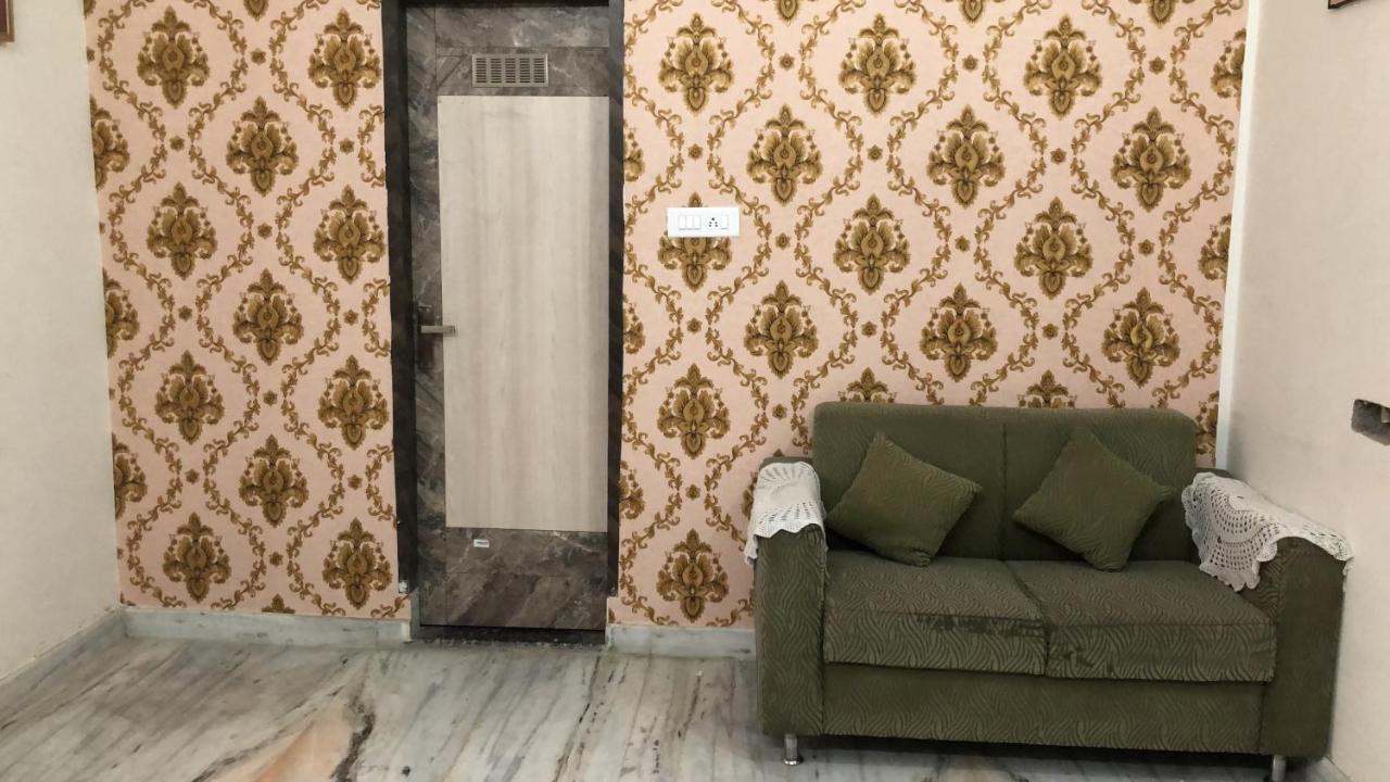 Ramaya Home Stay Waranasi Zewnętrze zdjęcie