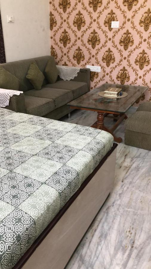 Ramaya Home Stay Waranasi Zewnętrze zdjęcie