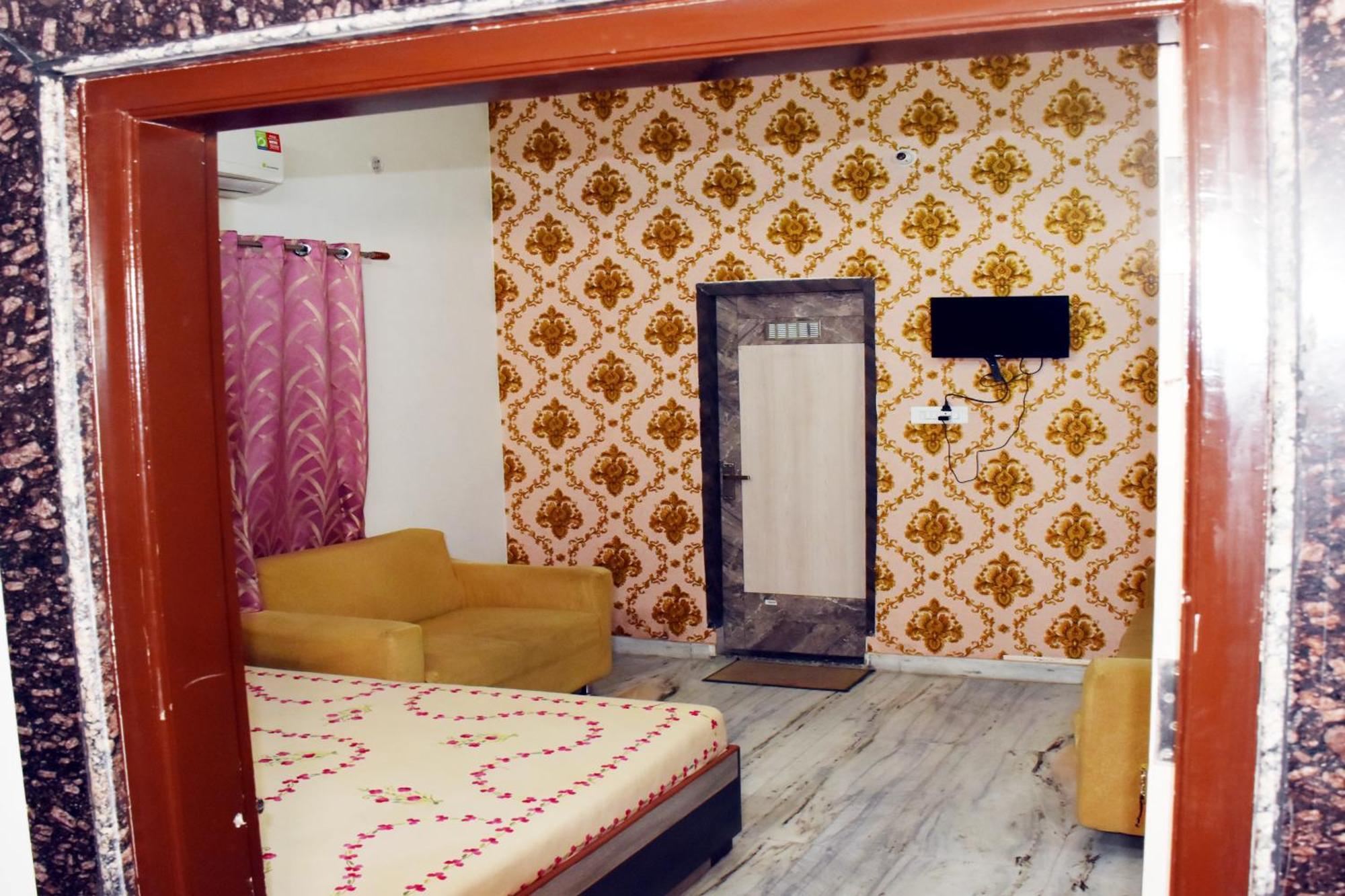 Ramaya Home Stay Waranasi Zewnętrze zdjęcie