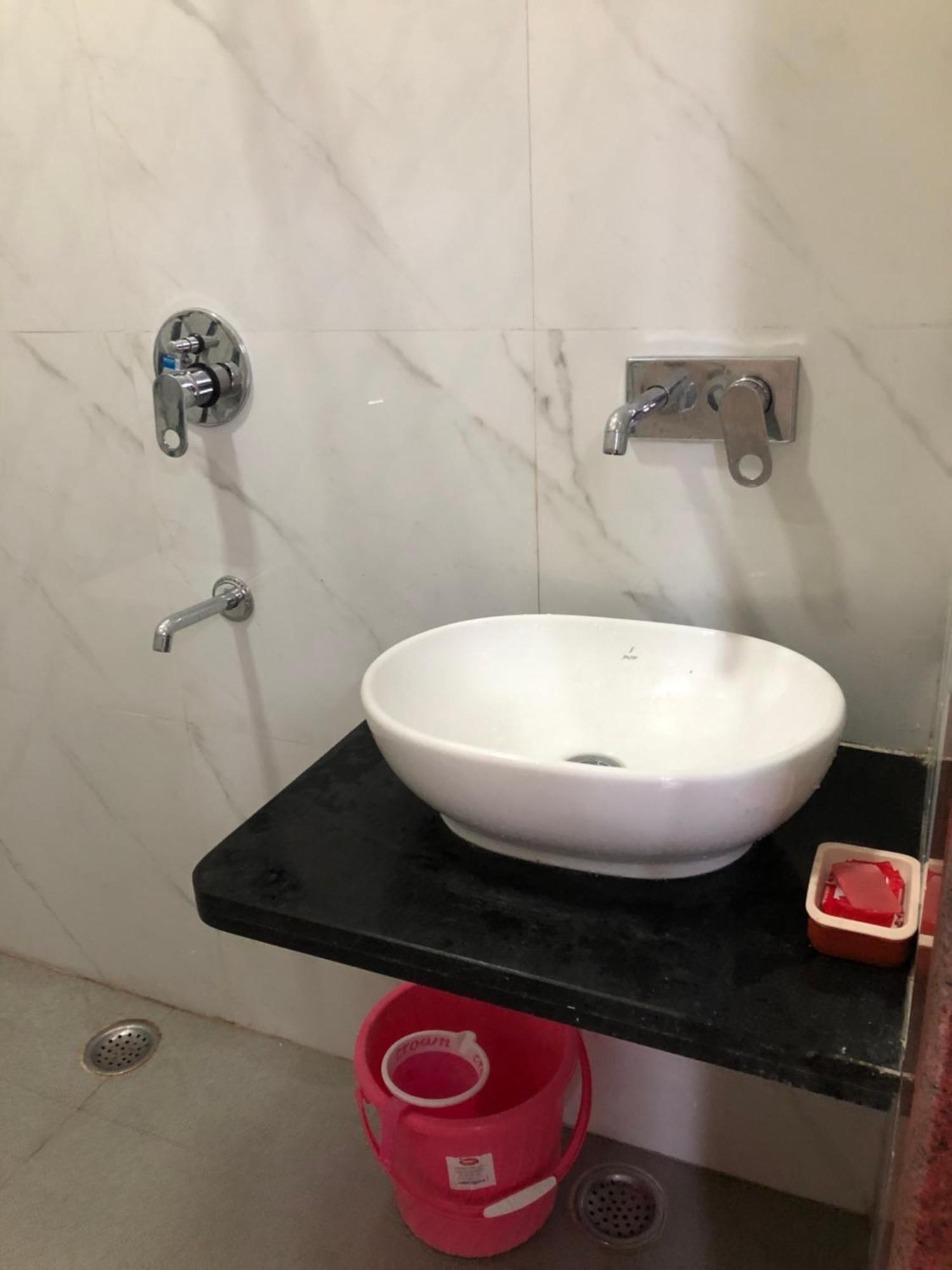Ramaya Home Stay Waranasi Zewnętrze zdjęcie