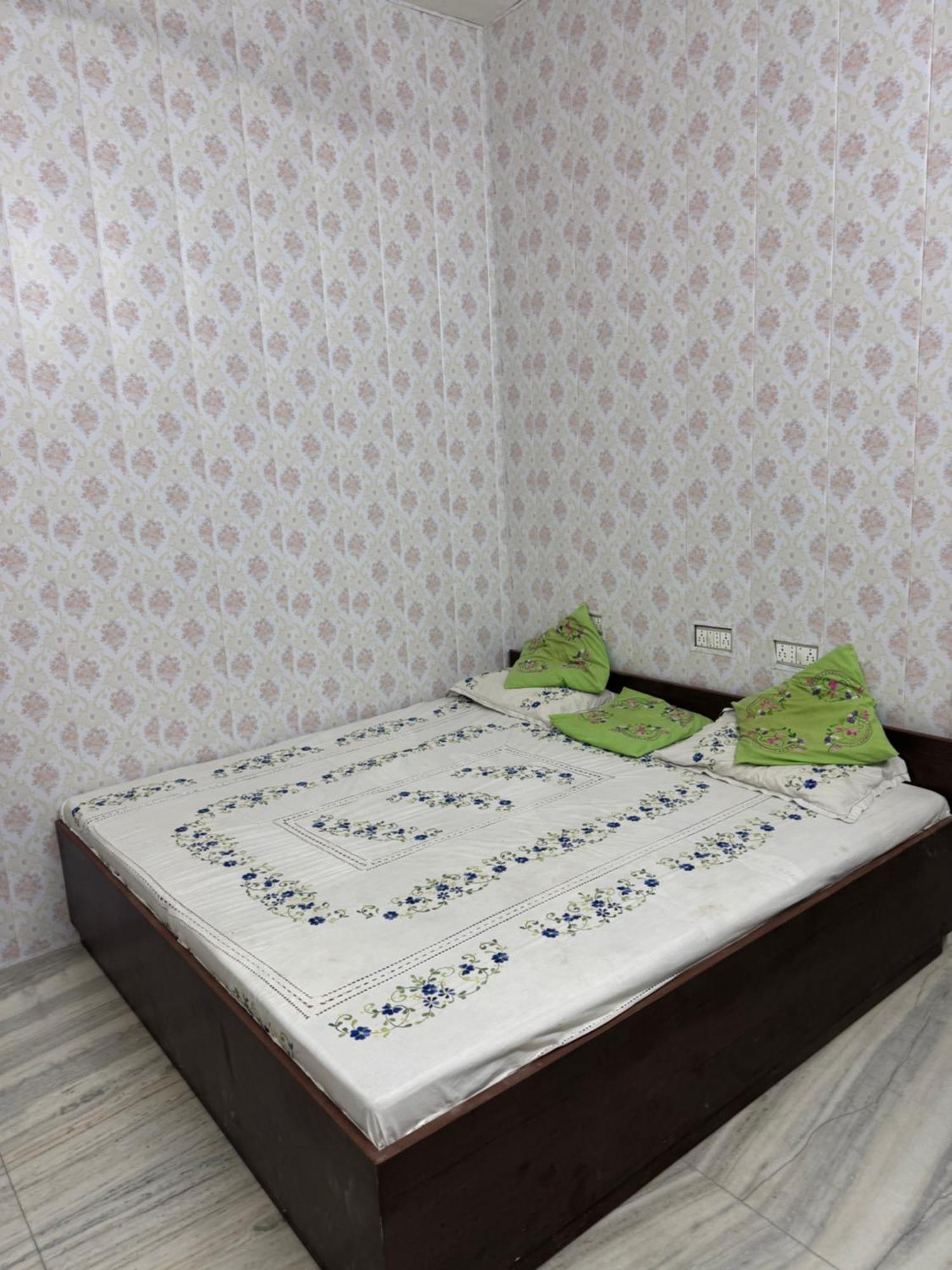 Ramaya Home Stay Waranasi Zewnętrze zdjęcie